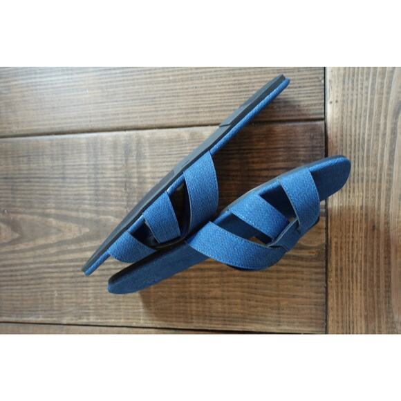 GAP Sandals Womens 9 Blue Denim Slide Crisscross Straps Casual Slip On Shoes - Picture 3 of 6